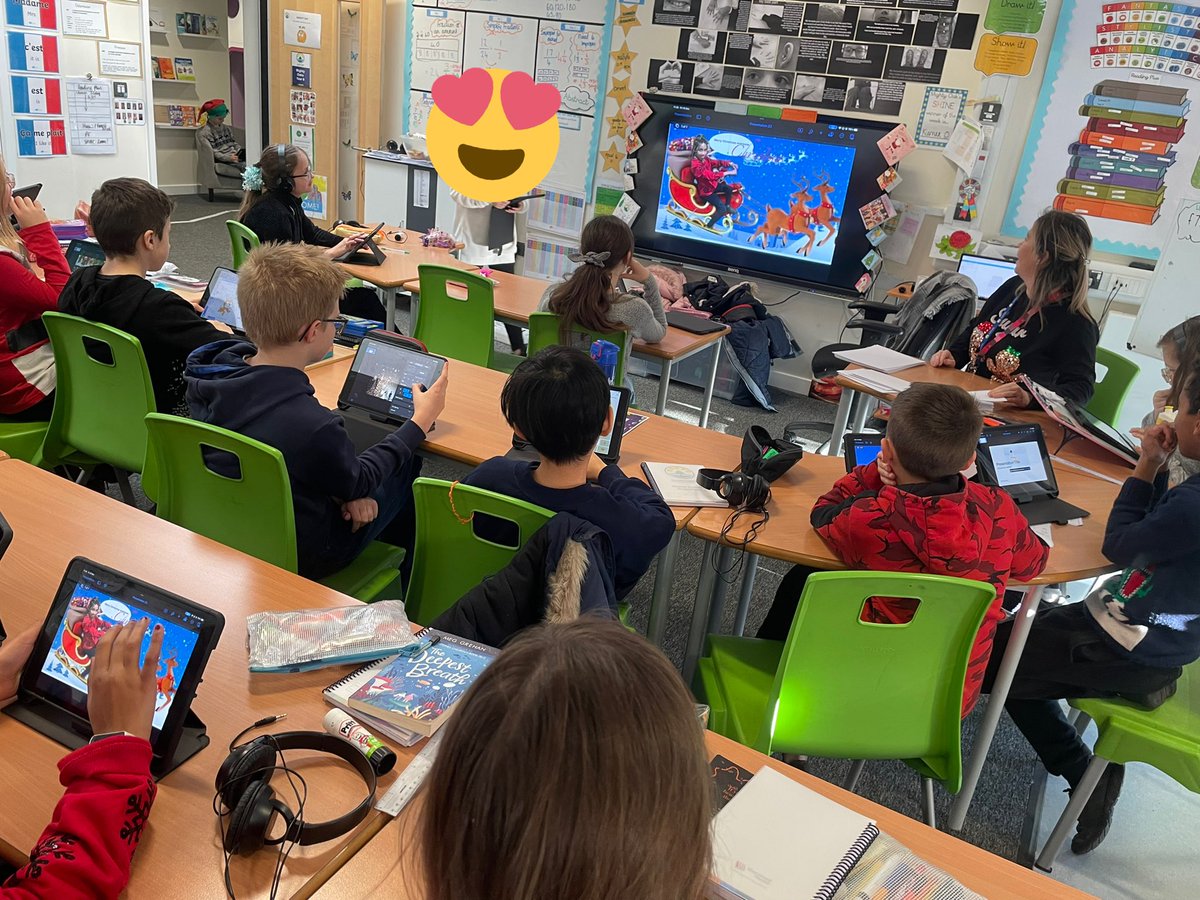 SunnysideSA's tweet photo. Year 6 are exploring green screening today and making their Christmas cards using @AppleEDU #Keynote #instantalpha https://t.co/TluJXUZ8gY