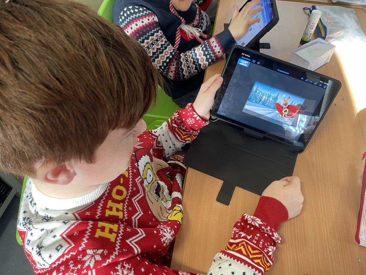 SunnysideSA's tweet photo. Year 6 are exploring green screening today and making their Christmas cards using @AppleEDU #Keynote #instantalpha https://t.co/TluJXUZ8gY