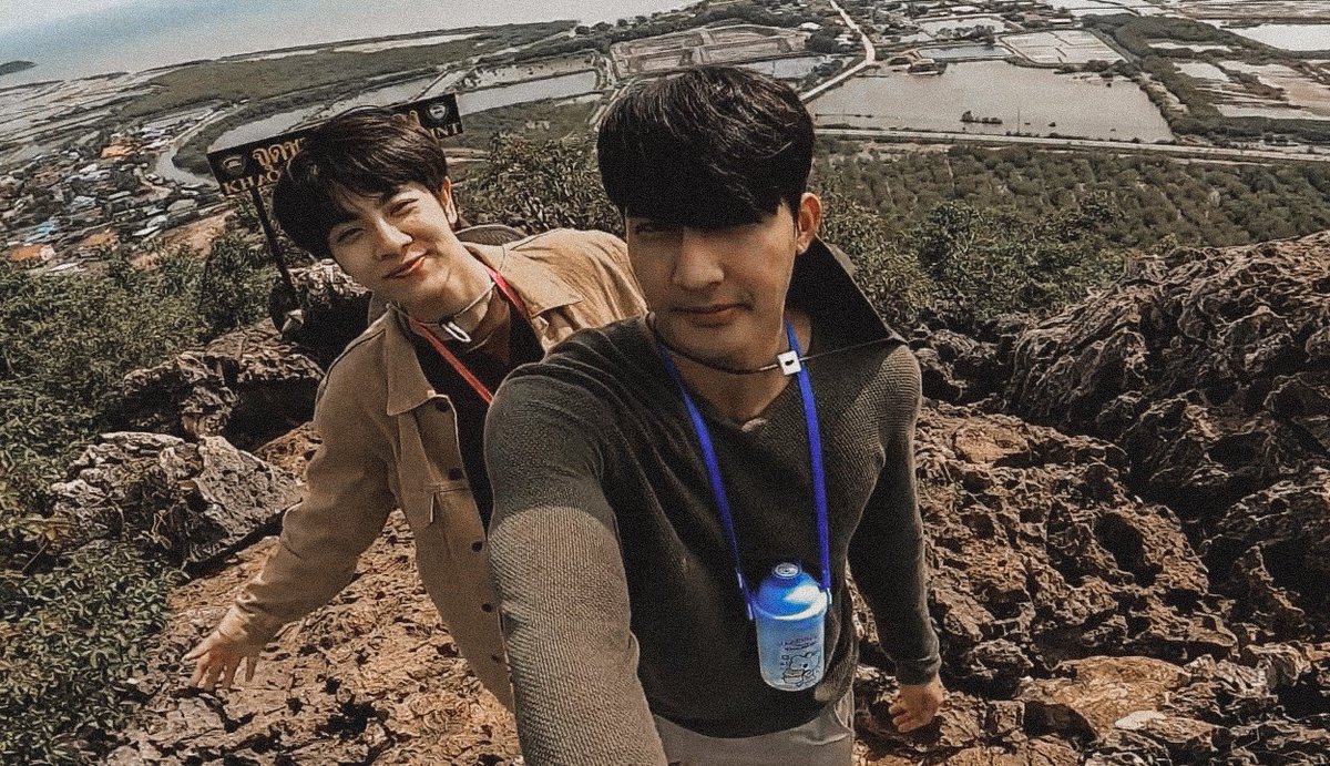 earthmixforevs's tweet photo. these two deserve the world 🤎

#เอิร์ทมิกซ์ #EarthMix
#EMSEARTHMIXSPACEep7 https://t.co/ob9HQc4GkD