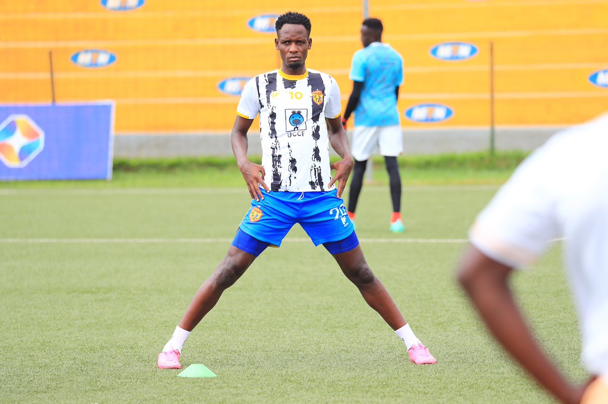 CephasTendereza's tweet photo. Warm-up kit 🎽 for @KCCAFC in aid & support to @UCCFCare_3C
@jurua_hassan | @KasiryeDavis7 | @usama_arafat10
#CancerCampaign | Let's fight #Cancer 🙏🙏
#Uganda #StarTimesUPL https://t.co/PJ7dfhviBD