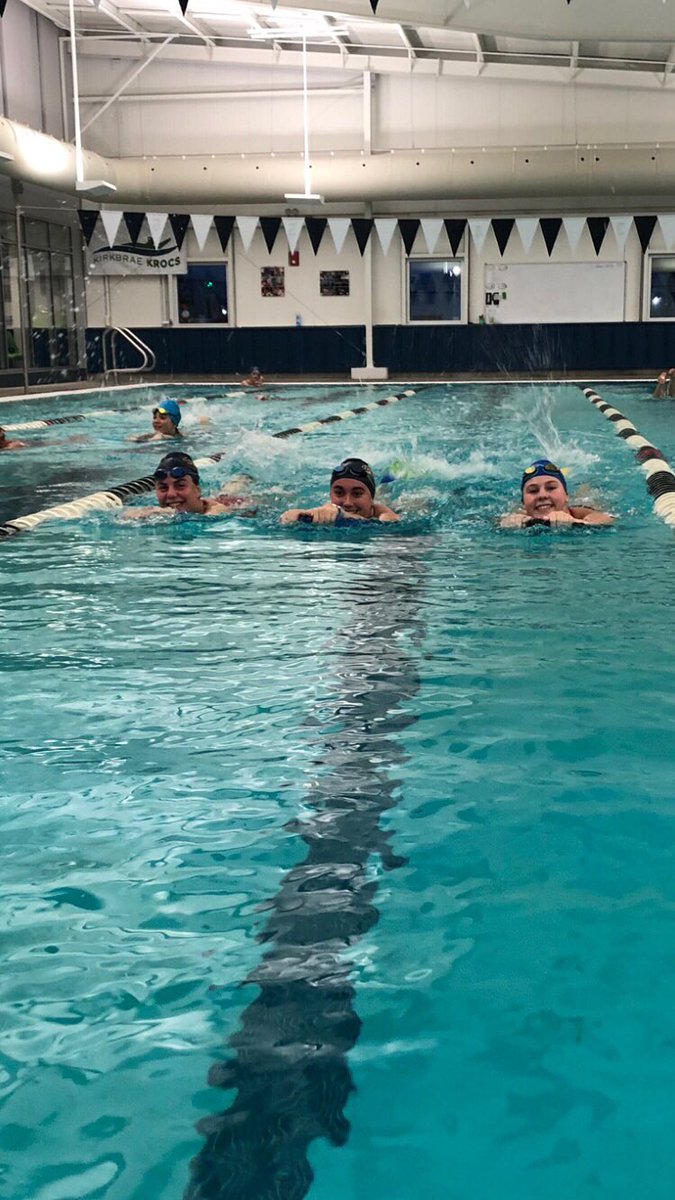 BVBengals's tweet photo. Swimming @bayviewacademy  kicks of the day with fun and friends! #WERBENGALS🐯 https://t.co/Ie5ZFgoTF3
