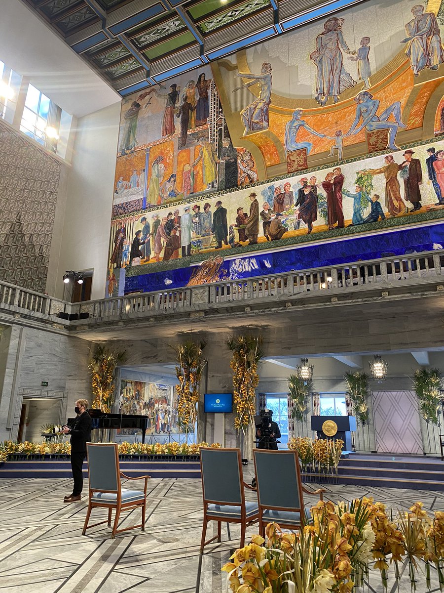 caoilfhionnanna's tweet image. In Oslo Town Hall to celebrate our inspirational, brilliant client, @mariaressa. Shortly she will be awarded the #NobelPeacePrize along with Dmitry Muratov. This is such an important moment for Maria, @rapplerdotcom & the Philippines, & for journalists globally. #HoldTheLine