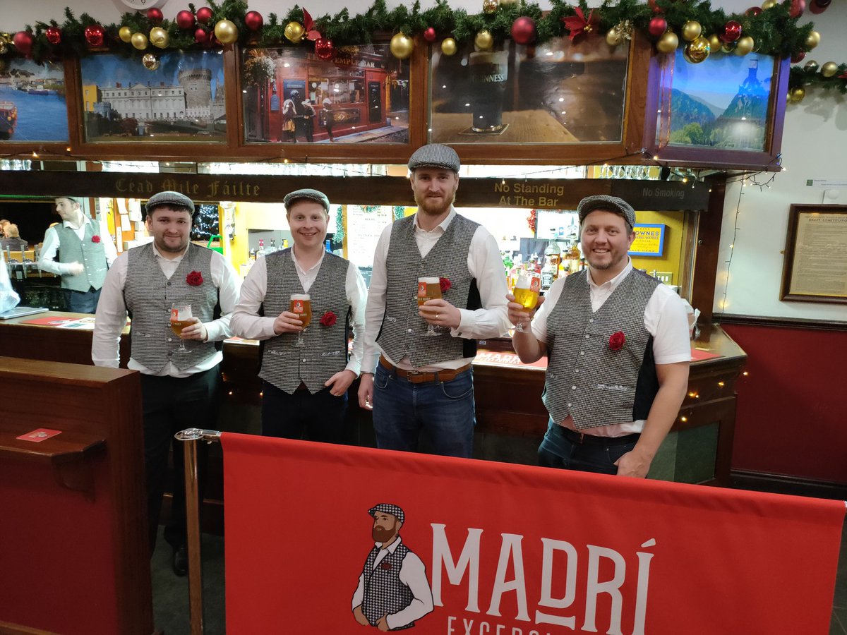 Great night, our own Madri Shout Out Night. Everyone enjoying free pints. Thanks to HB Clark and Coors for supporting it.