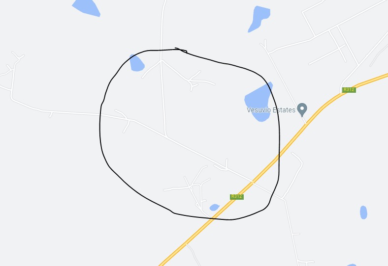 [12/10, 13:43]*FARM ATTACK* 

Langvlei Farm, Fisantekraal
Durbanville: Owner beaten
Suspects on foot
Possible direction R312 / R44 / R304. Units & K9 mobilised. Possible Maroon Mercedes involved, was driving around suspiciously before attack.
All 4 suspects arrested, well done.