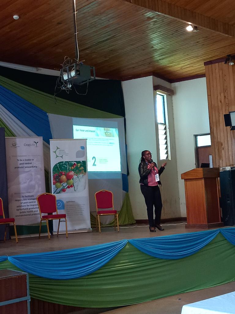 _beyondlectures's tweet photo. Joyce Njuguna -Country Project Manager ,Farm to Market Alliance, CGA talking about making markets work better for smallholder farmers-FARMER SERVICE CENTRES 
#Smallholderfarmers #BeyondLecturesKE #ZeroHunger #BeyondLectures21 https://t.co/ljzvMu2ly0