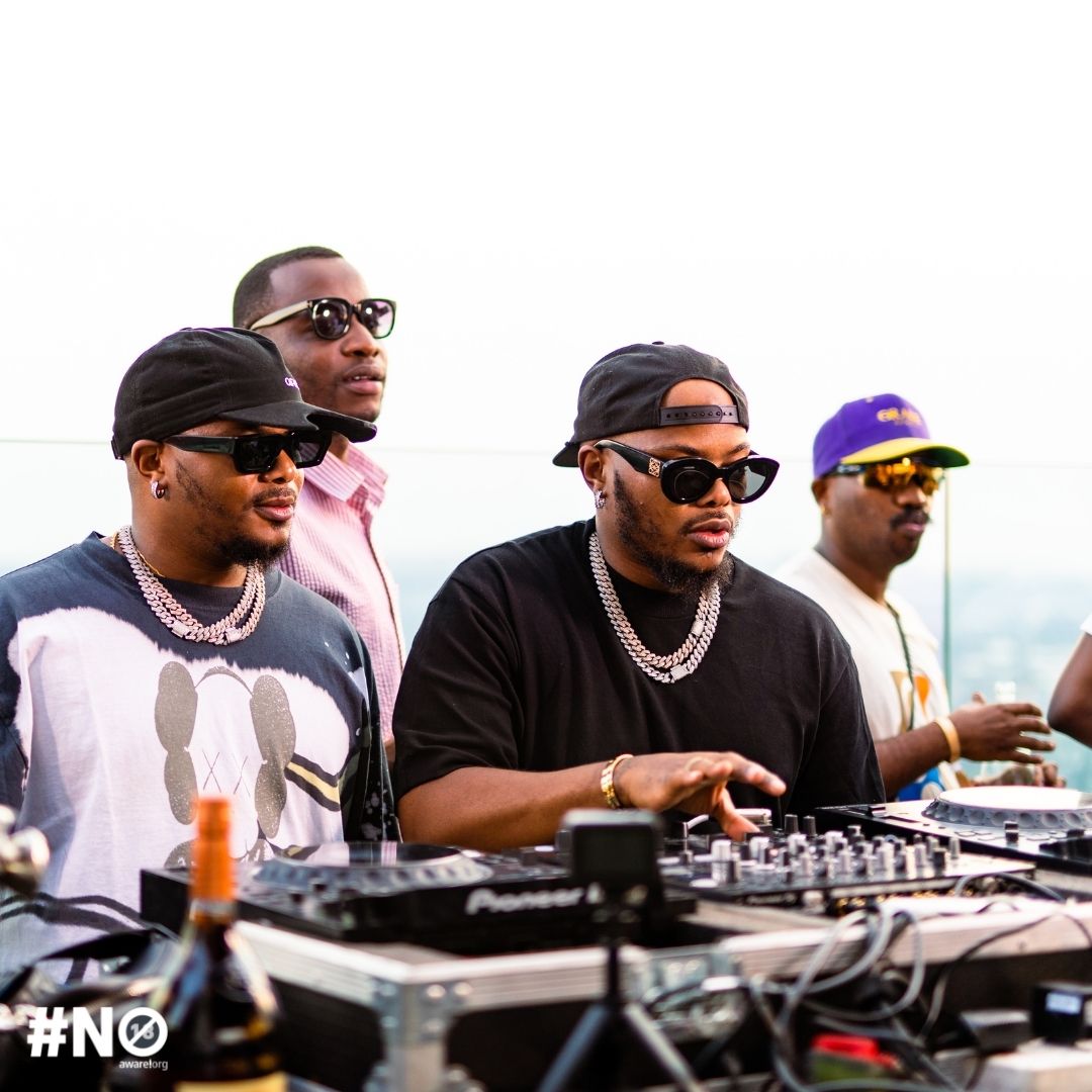 RemyMartinSA's tweet photo. You don't want to miss out on the ultimate balcony mix experience with @rikyrickworld and @majorleaguedjz this summer 🔥 All you have to do is purchase any bottle of Rémy Martin.

It’s as easy as taking a pic of your till slip and then visiting https://t.co/YOorGp8Dhv to enter 🥃 https://t.co/sV1EMZ2IE7