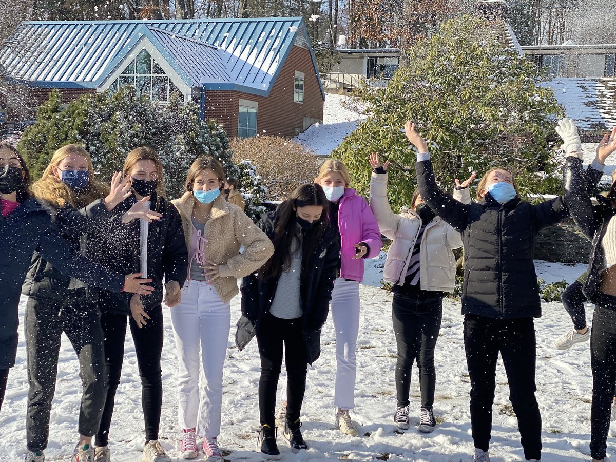 RenbrookSchool's tweet photo. We don't need a lot of snow for snow fun! #renbrookschool #snowfun #avonmountain #letitsnow #wearerenbrook https://t.co/i0bHq2qTEn