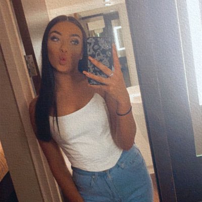 chelsleigh18_'s tweet photo. #NewProfilePic https://t.co/8iO7dYcV1G