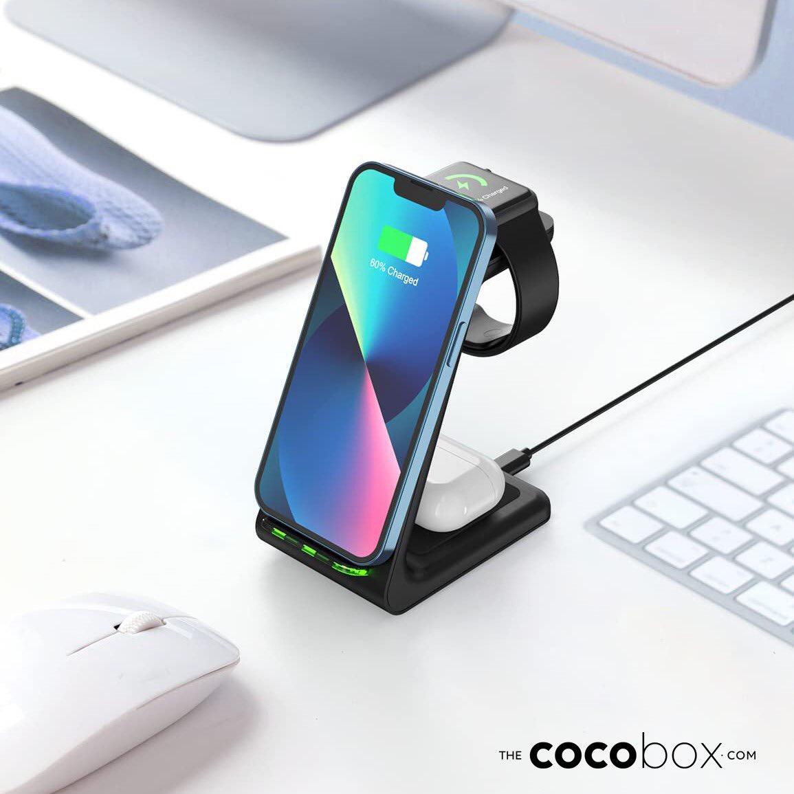 cocoboxcom's tweet photo. Estación de carga rápida para múltiples dispositivos. Se puede cargar 3 dispositivos a la vez: Celular, reloj inteligente y auriculares. Compatible con varios modelos de Apple y  Samsung. Encontralo en https://t.co/Sz2UXNTIAl y ahorra espacio con un solo cargador. https://t.co/DCFIahOvbH