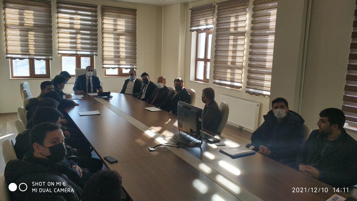 koprukoymem's tweet photo. İlçe Milli Eğitim Müdürümüz Latif BAĞAÇLI başkanlığında LGS, YKS değerlendirme, ERBAP ve Kitap Akademisi bilgilendirme toplantısı yapıldı.
@Erzurum_Mem
@skaygusuz 
@latifbagacli 
@omer25guney 
@agdag_musa https://t.co/qkl5bb5jxg
