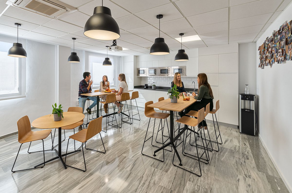 CBRE_es's tweet photo. El último proyecto de implantación de nuestro equipo de #CBREProjectManagement y #BuildingConsultancy son las oficinas de Adessa Group en #Málaga: 700 m² en la planta 4 del edificio Eurocomsur.

#CBREDesignCollective https://t.co/cGN5ngFHwe