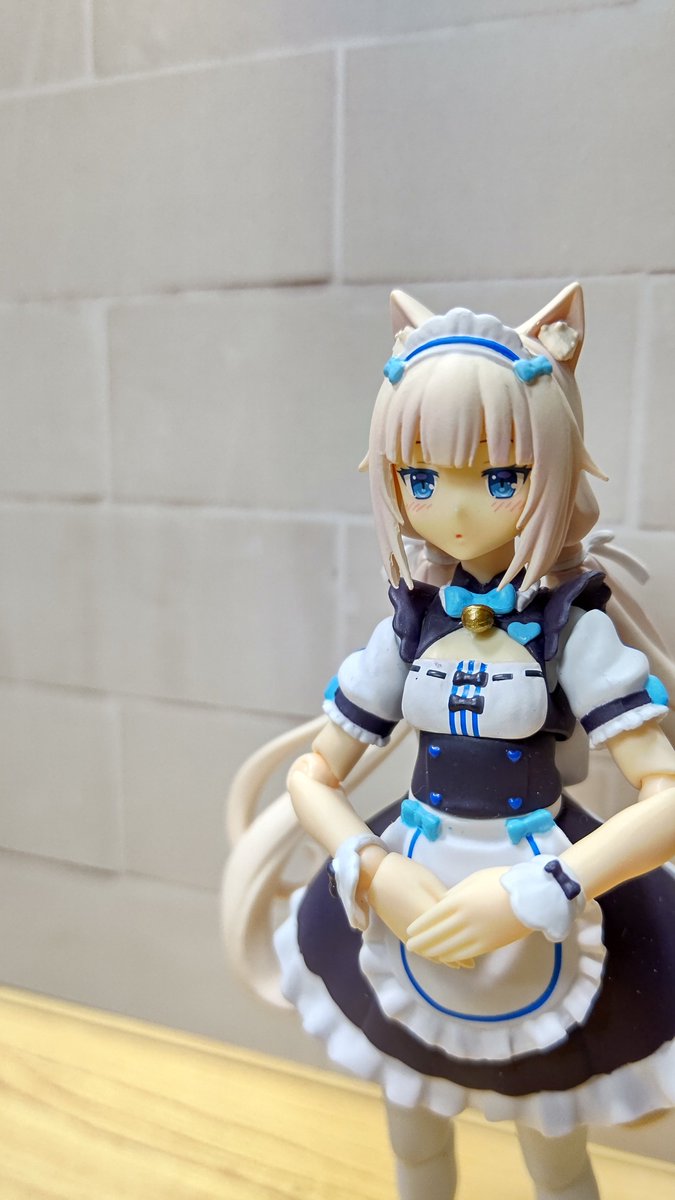 猫耳ポーズうまくキマらん のイラスト マンガ コスプレ モデル作品 Twoucan