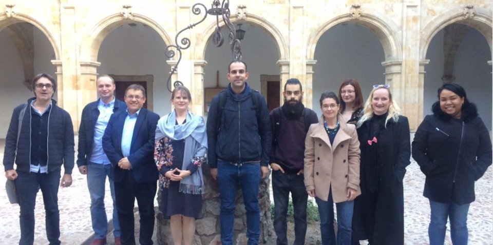 Roberto Therón tweet media