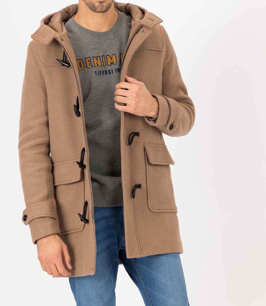 MODASEMC's tweet photo. Disponible en nuestra tienda Emc Almendralejo
 Trenka de manga larga y capucha, bolsillos delanteros 
 en camel y marino 🎁🛍 Tiffosi Denim
#modahombre #mensstyle #casualoutfit https://t.co/mR1UHj6Asf