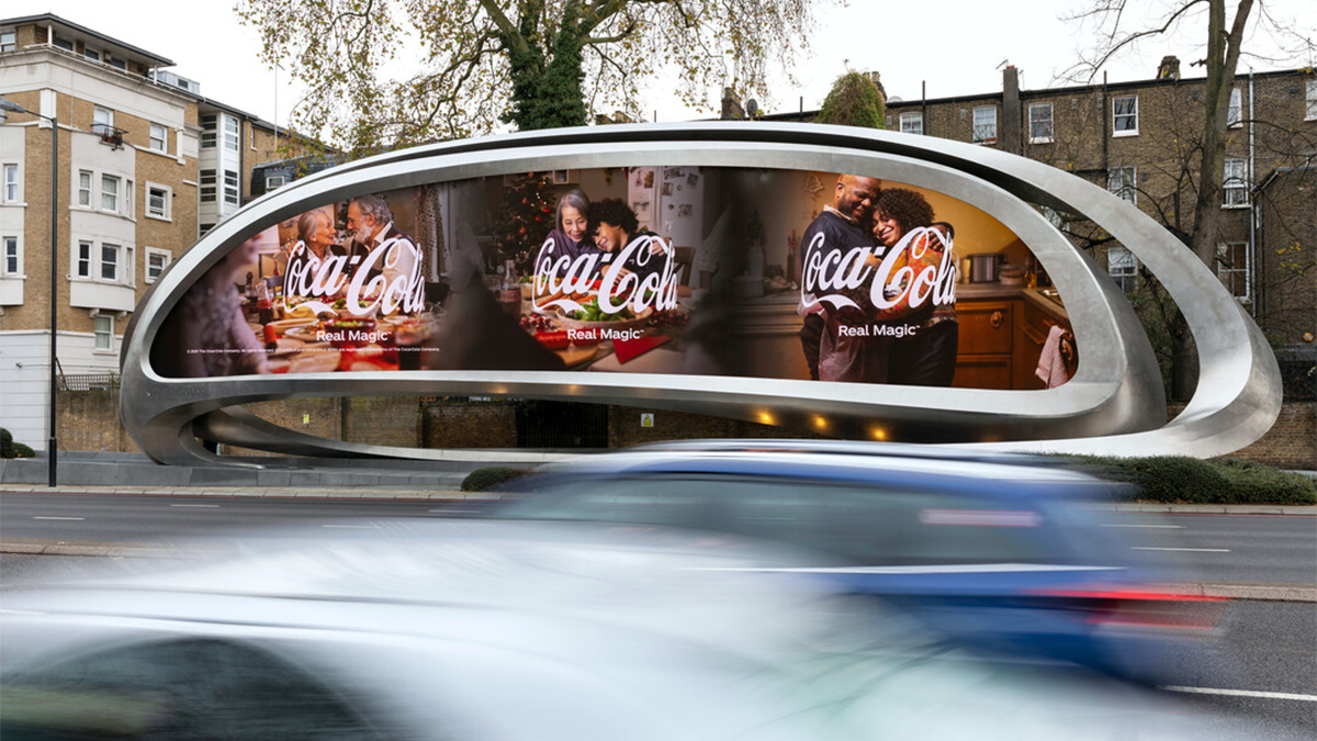 JCDecaux_UK's tweet photo. It’s beginning to look a lot like Christmas at JCDecaux!🎁
From Coca-Cola on The Kensington to Amazon on Old Street Roundabout, check out our latest brands on #OOH: https://t.co/Cw59MoDajf
#IntelligenceHub #JCDecaux #ThePowerofOOH https://t.co/heipirNdrW