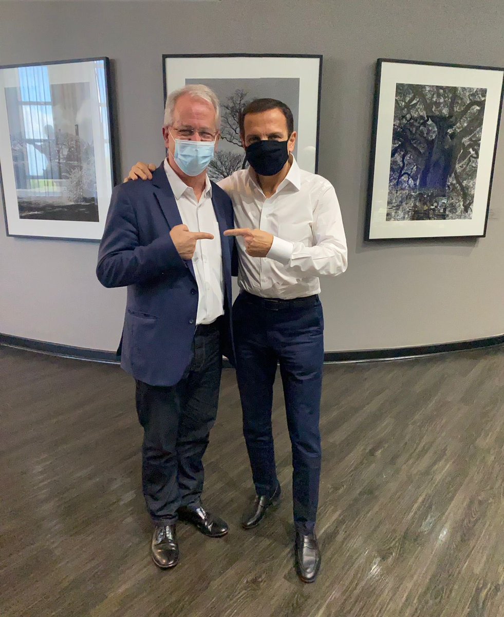 CesarColnago's tweet image. Bom dia, Espírito Santo! Encontro muito feliz com governador @jdoriajr, pré-candidato à presidência da República. Vim parabeniza-lo pela vitória nas prévias do PSDB e, claro,  debater ideias: porque tanto o BR, quanto o ES, merecem mais!