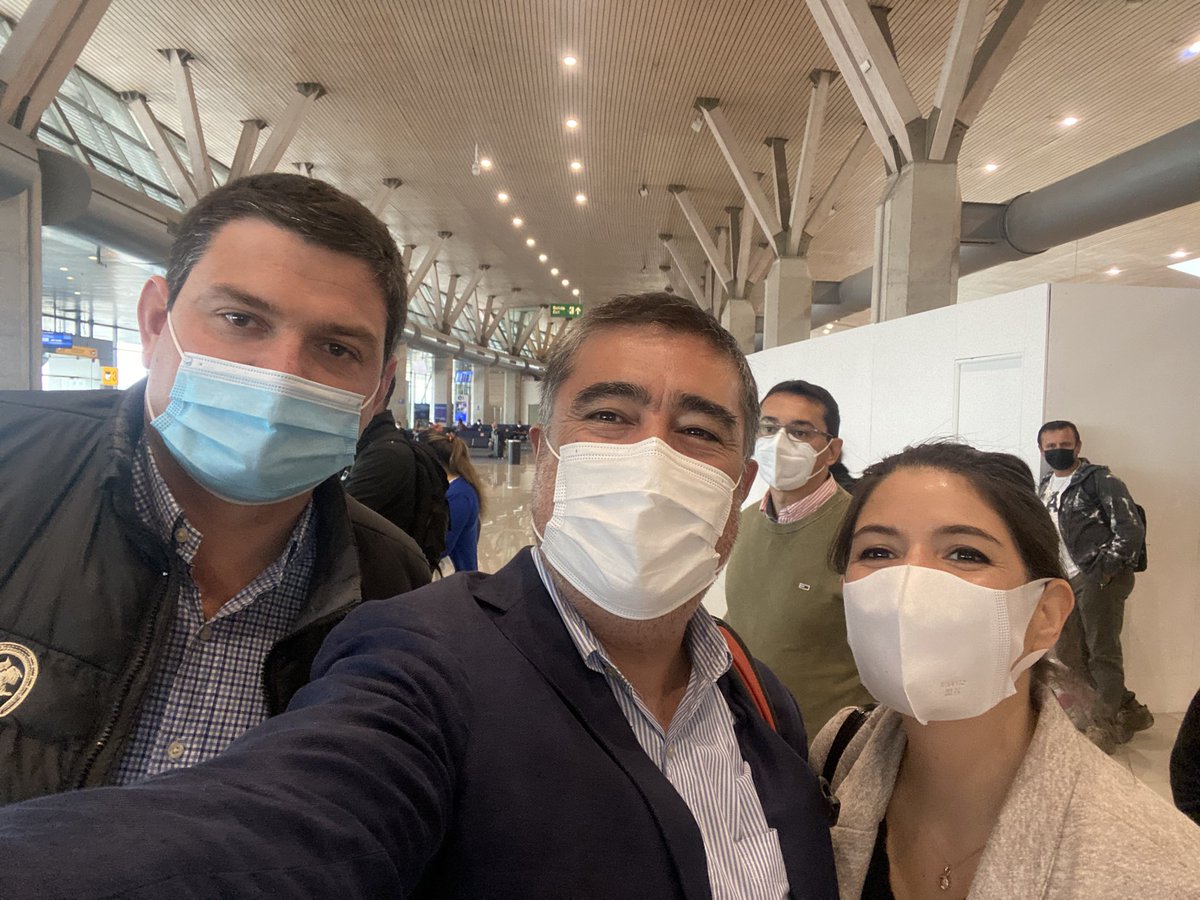 desbordes's tweet photo. Llegando a la región del Bio Bio a hacer campaña por @joseantoniokast junto a @katymartorell @GAlessandriB . Vota 2 Vota Kast, Atrévete! https://t.co/q9sPofwVvr