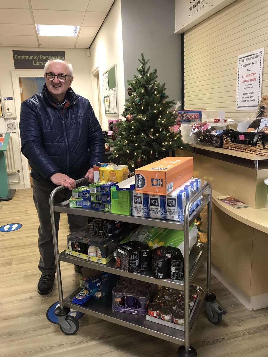Our second food donation of the day!  Our heartfelt thanks go to Philip Hurt and <a href="/KirkbyRotary/">Kirkby Rotary</a> for such tremendous generosity.  Bringing the true meaning of Christmas to #Selston #community 🎄