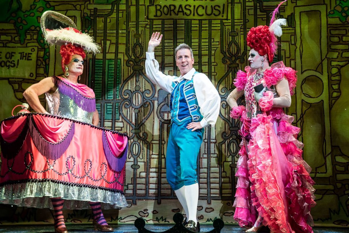 simonsladen's tweet photo. #Panto Review: @RichmondTheatre's 2021 #panto Cinderella https://t.co/U5PSJhsKsR via @BritTheatreGuid https://t.co/5X3DdIbKVF