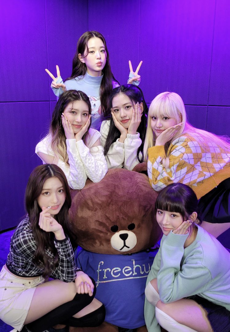 📸
#네이버NOW #최강창민의프리허그 완료 💕

아이브의 작은 서랍 속의
일기장이 되고 싶어 📓 
다이브 마음이 이런 거야
아이브 밖엔 볼 수 없는 거지 ❤️

#IVE #아이브
#ELEVEN #IVE_ELEVEN