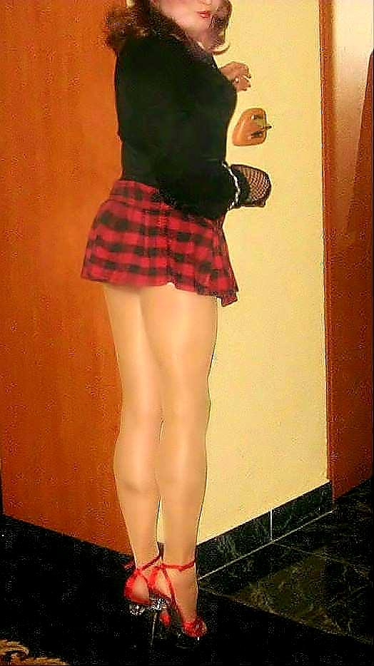 LauraGDaz1's tweet photo. Gran tarde/noche de hotel https://t.co/DInINhUyNI
