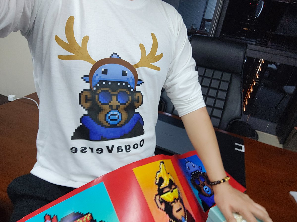 Spaceprogram9's tweet image. The third generation of baby apes in our community use color printing to make clothes and wear them to promote our community.@OogaVerse #MekaApesGame #OogaVerse #WOGMI #OOGA