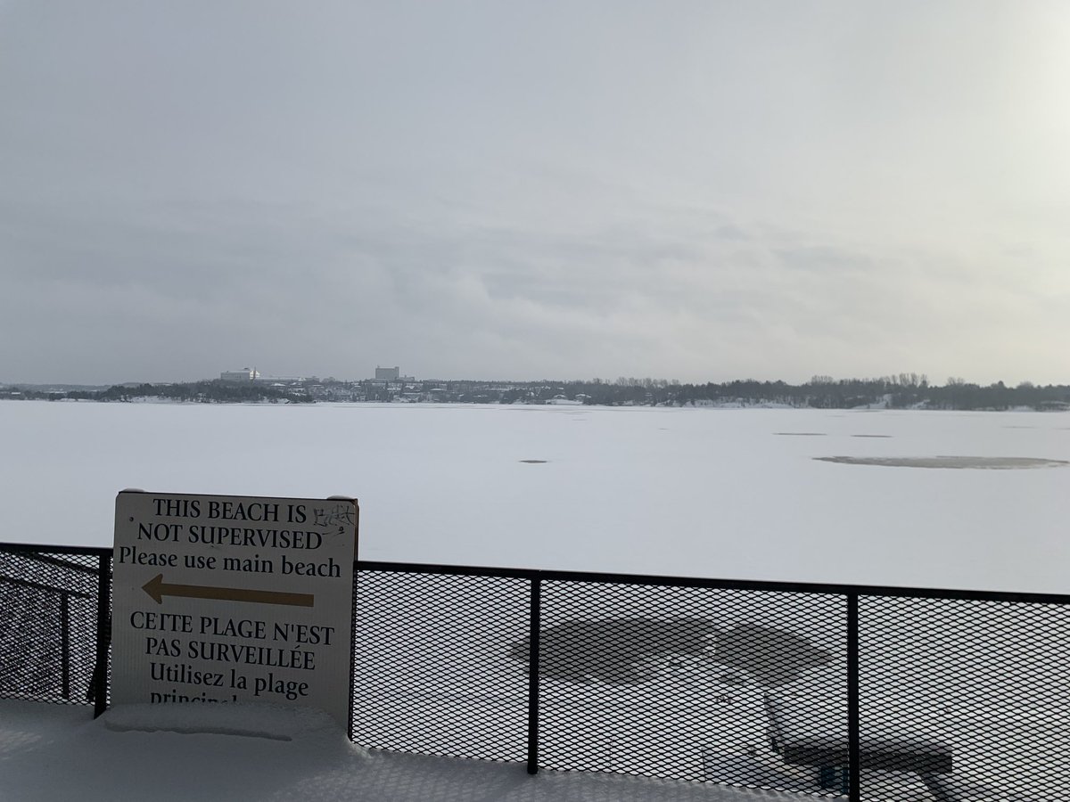 Great day for a run through Bell Park. Kudos to ⁦<a href="/GreaterSudbury/">Greater Sudbury</a>⁩ staff for doing a stellar job keeping the path clear.
