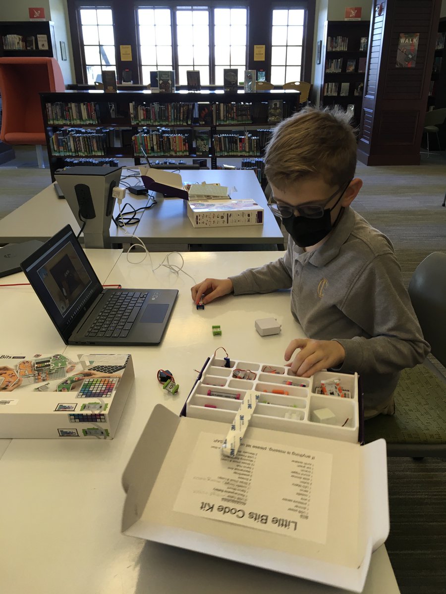 ginannf's tweet image. Finishing up our #HourofCode2021 week today! We set up stations throughout the Learning Commons so all students had the opportunity to visit and try different coding activities. @CurreyIngram