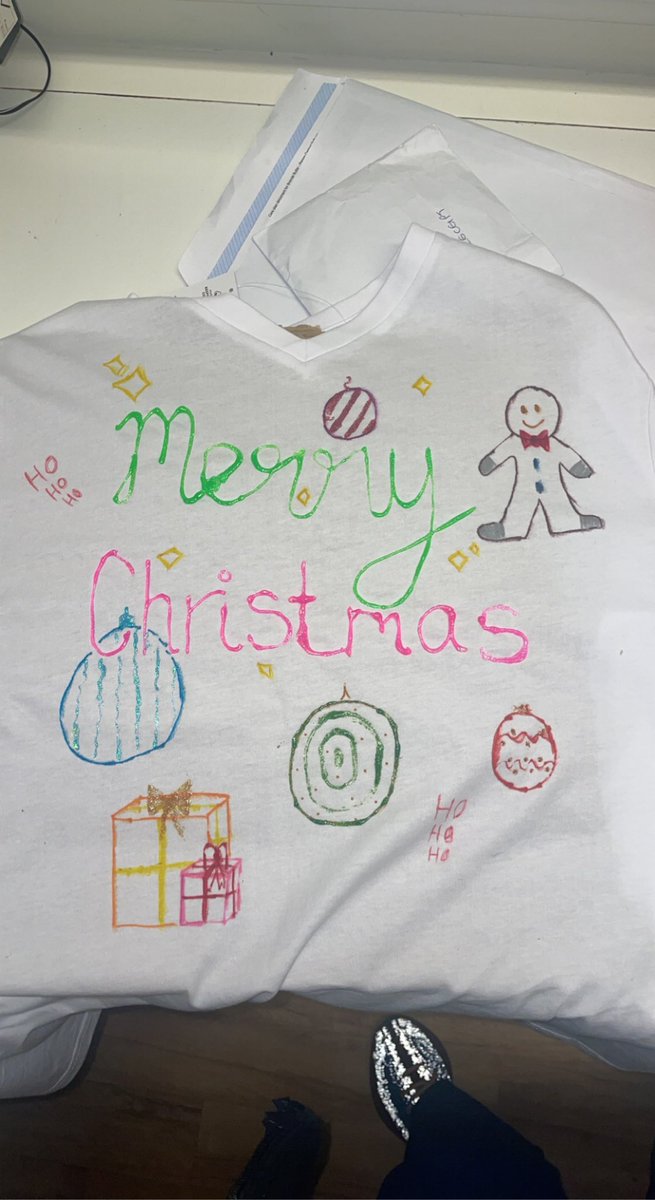 milliegaskin1's tweet photo. Some of the amazing T-shirt’s our lady’s have made on weaver ward for our Christmas jumper day 🎅🏻⛄️🎄❤️ @Mersey_Care https://t.co/OJyKXeSGVk