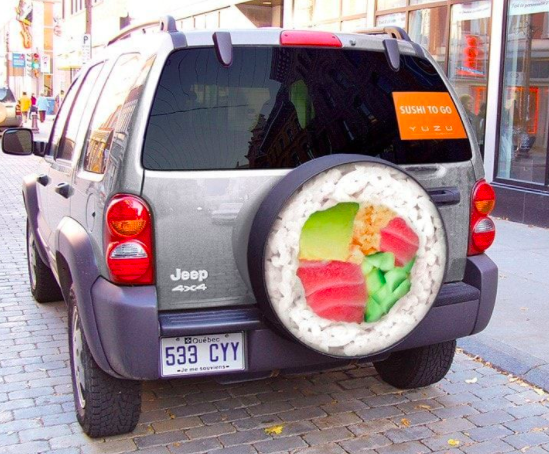 merakethink's tweet photo. ¡SUSHI TO GO! 
Esta es la famosa campaña que llevó a cabo un restaurante japonés llamado "Yuzu" para promocionar su servicio a domicilio.

¿Te gusta el sushi?

 #Merakethink  #merake  #campañas  #sushi https://t.co/NdK8KMMKc5