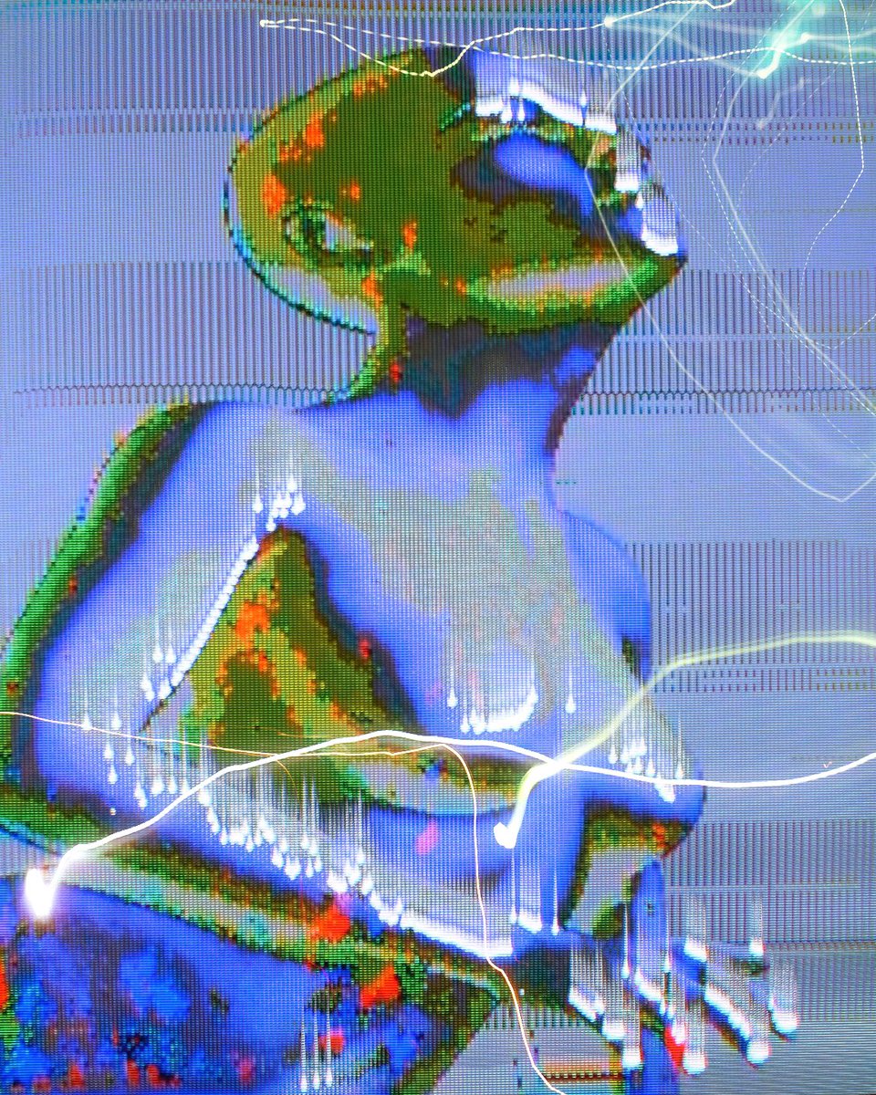 Unconstructed tweet media