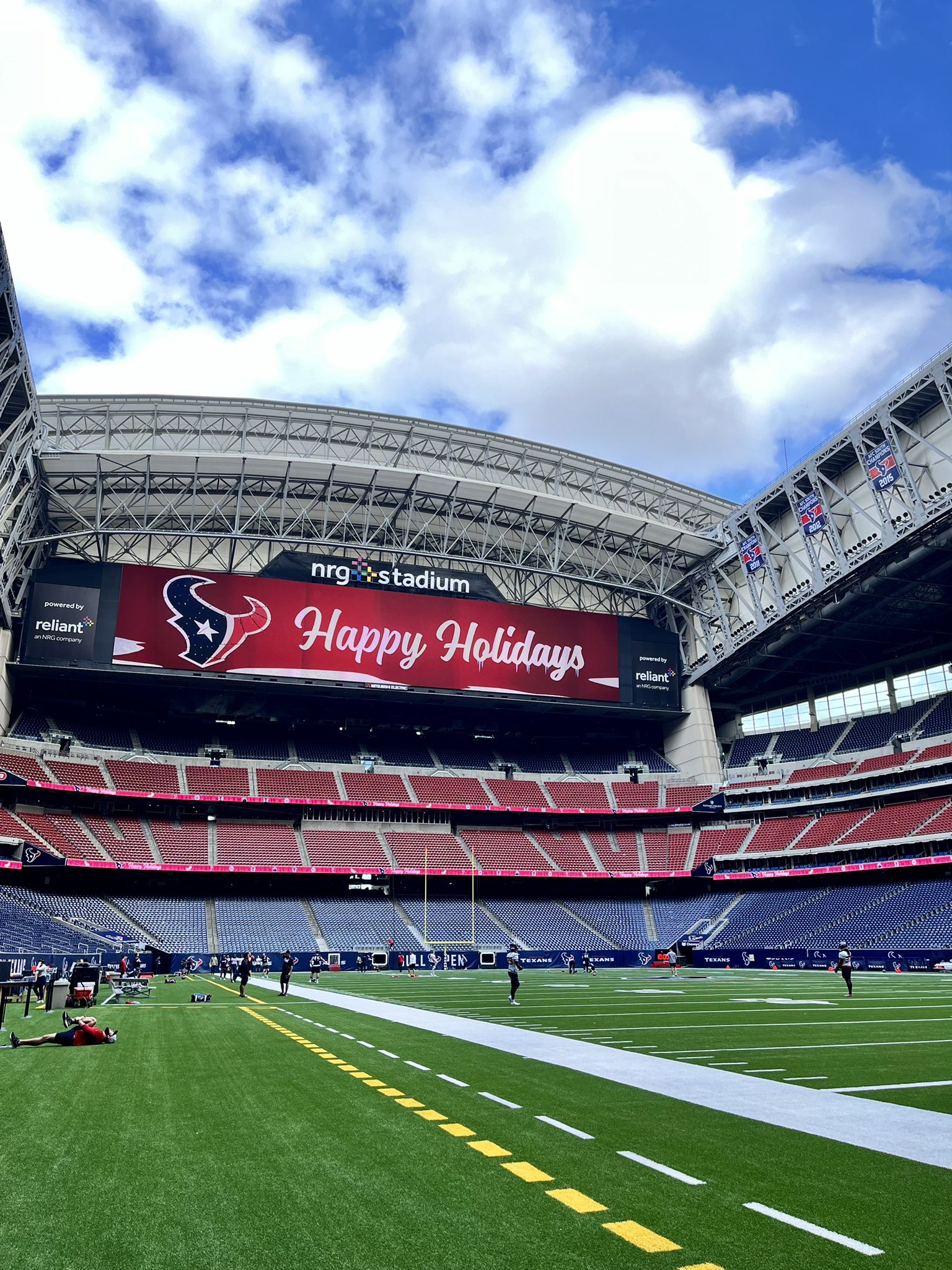 Houston Texans on X: 🚨 Attention #Texans Fam 🚨 The roof at NRG Stadium  is scheduled to be open for Sunday's game vs. the Seattle Seahawks, if  weather permits.  / X