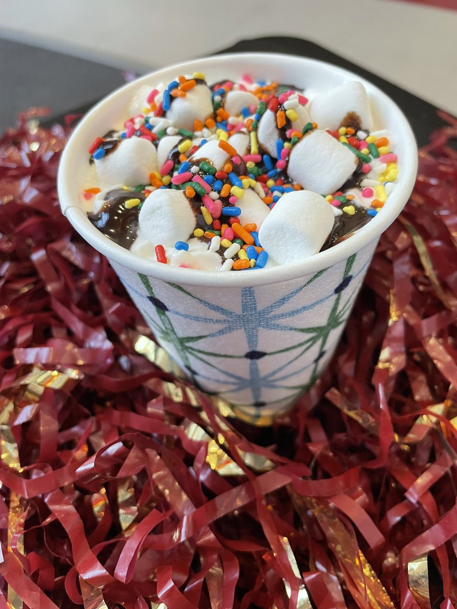 FSU_SocialWork's tweet image. Congratulations #fsu2021 social work graduations! Join #fsucsw from 12-2 pm for our Graduation Drop-in Event in UCC! Enjoy cocoa and cookies with family and friends! 🍪☕️❤️💛