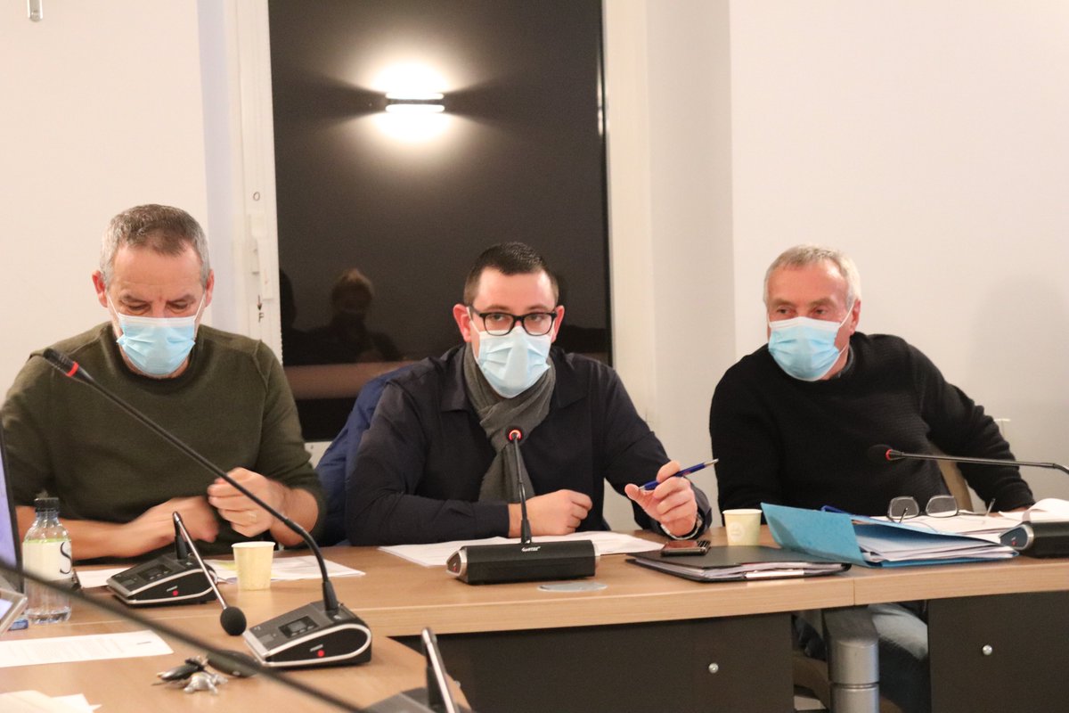 MairieBonifacio's tweet photo. [#ConseilMunicipal 🗳] 
Suite à l’obtention du label Terre de Jeux 2024, la Commune a adhéré à @ReseauAndes. Le Conseiller municipal délégué au sport Jonathan Catoire sera notre représentant à L’ANDES, qui pourra nous accompagner sur nos différents projets.
1/3 https://t.co/Qf7UWqjFJe