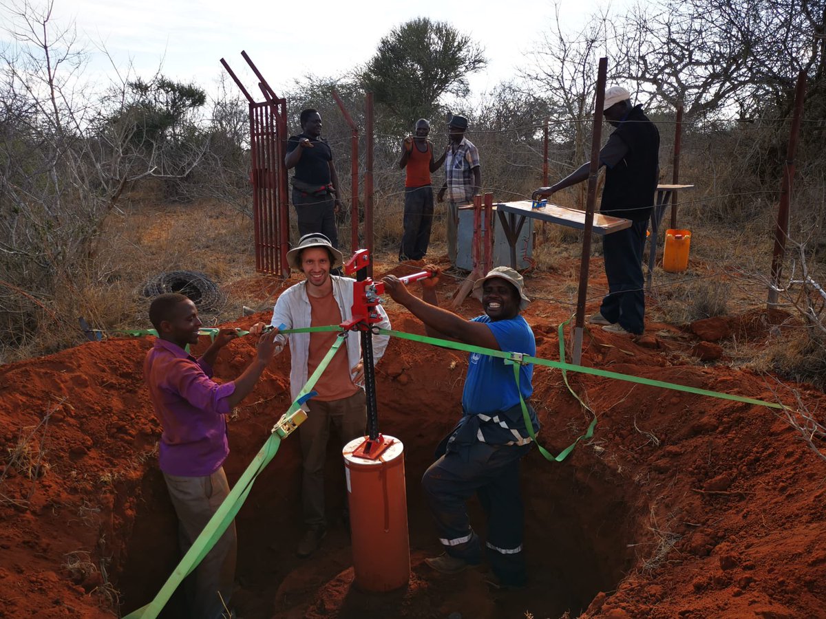 PetriPellikka's tweet photo. Glorius photos to cheer u up for the weekend. #TaitaResearchStation @helsinkiuni staff with @ILRI setting up #lysimeter in Kapiti & Choke to measure #evapotranspiration. @kgmuhia @LutzMerbold @sonja_leitner #MattiRäsänen @INAR_fin @GeoHelsinkiUni #ESSA @EU_Partnerships https://t.co/orElBYTPPz