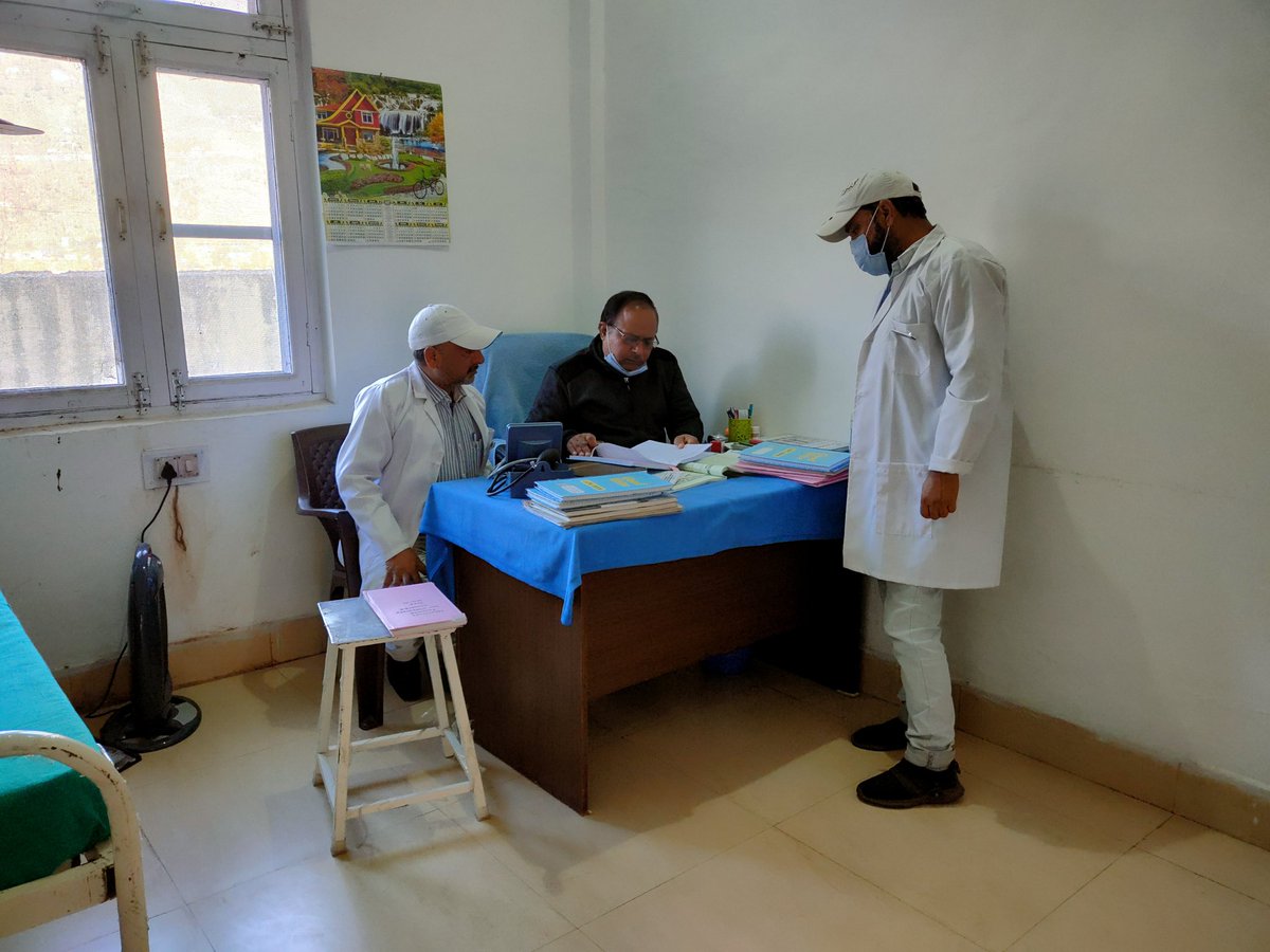 AdmoIsm's tweet photo. As per the directions of worthy Director AYUSH today DAO Poonch Dr Rakesh Sharma visited AYUSH HEALTH AND WELLNESS CENTER KHANATER.During the visit DAO Poonch inspected all records including work done status and herbal garden and advised the staff to update all record. #DMPoonch https://t.co/lhTN3hI78e
