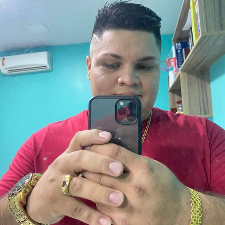 Uma loja de grife de Macapá informa ter tomado prejuízo de pelo menos 400 mil reais em golpes aplicados por advogado. Lourran Cristian Barros foi preso ontem à tarde.