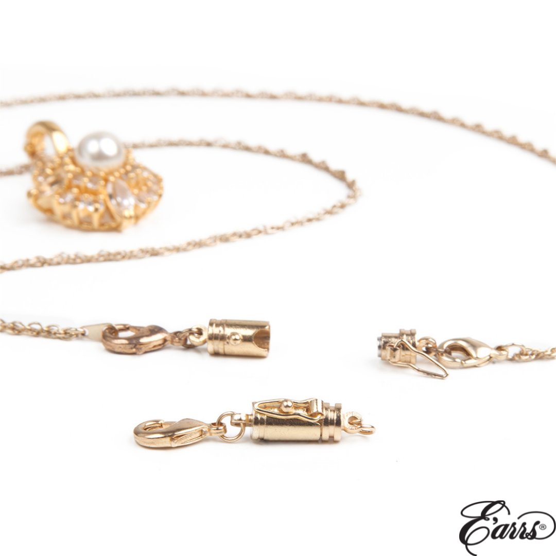 shopearrsinc's tweet image. Know your necklace will stay on all day when you use our Magnetic Clasp with Safety Catch!
bit.ly/3DGKRu9
#necklaces #bracelets #magneticclasps #jewelryclasps #jewelry #magnetic #clasps