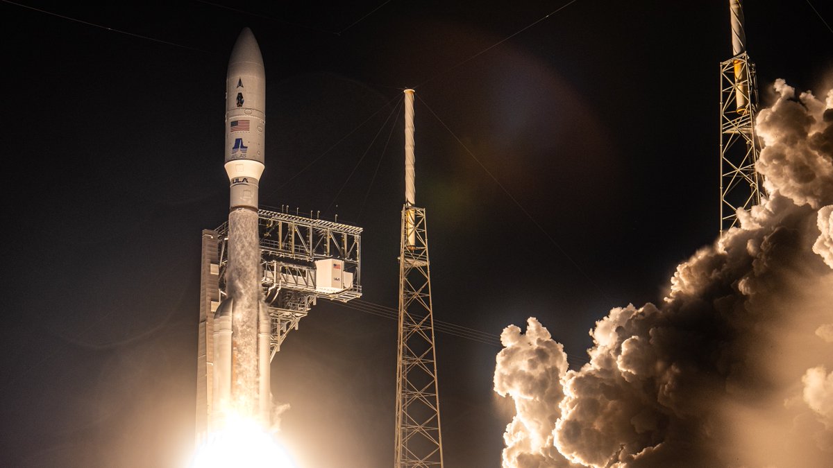 EthanWalshPhoto's tweet photo. Atlas V 551 rising from SLC-41. There was a good deal of condensation on the lens, yet the finer details still made it through.
#ULA #AtlasV #STP3 @torybruno
📸: @EthanWalshPhoto / For @HoverSlamSpace https://t.co/yEm0zC5aYo
