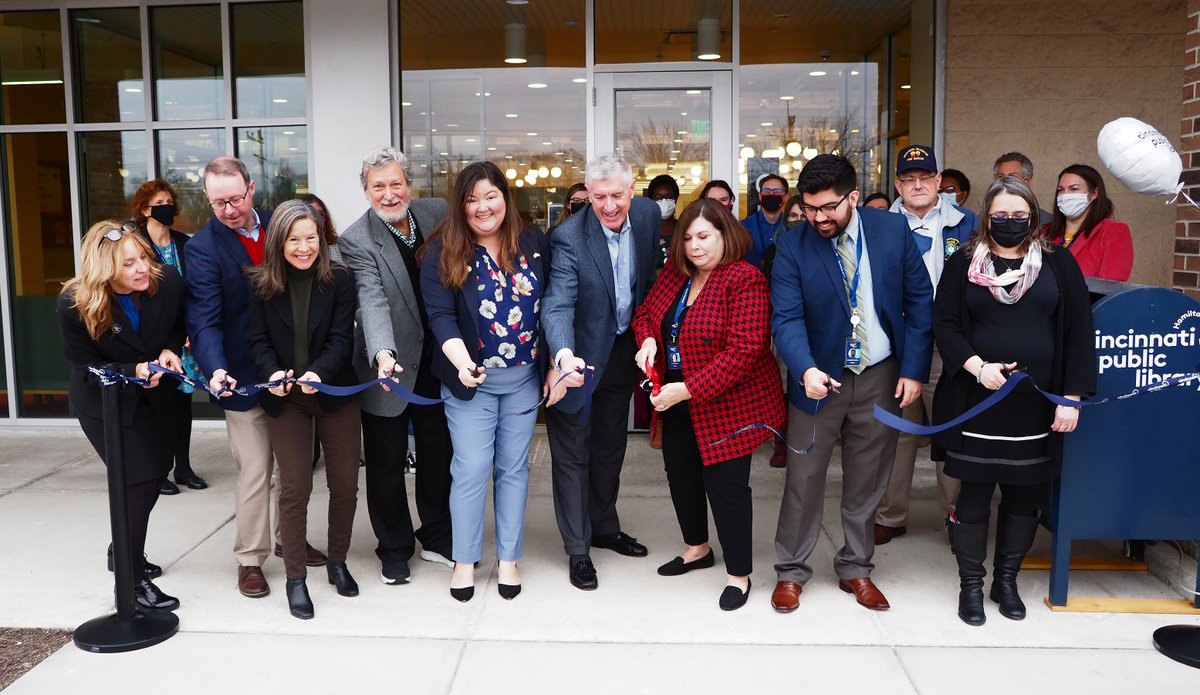 cincylibrary's tweet image. Today was a dream come true! 😍

Special thanks to @DeniseDriehaus &amp;amp; @JessicaEMiranda for joining us at the ribbon cutting of our Deer Park #NextGenLibrary!