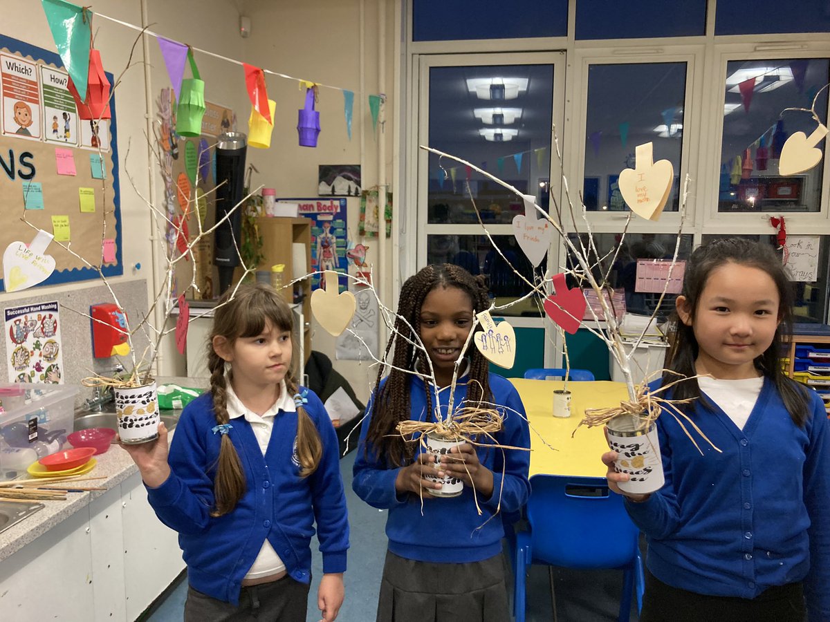 MsTyre2's tweet photo. Creative clubs last session ❤️@CoedGlas @coedglaspta @CoedGlasXC @CoedGlas2025 @MissMcGrath4 https://t.co/IONpCQet7j