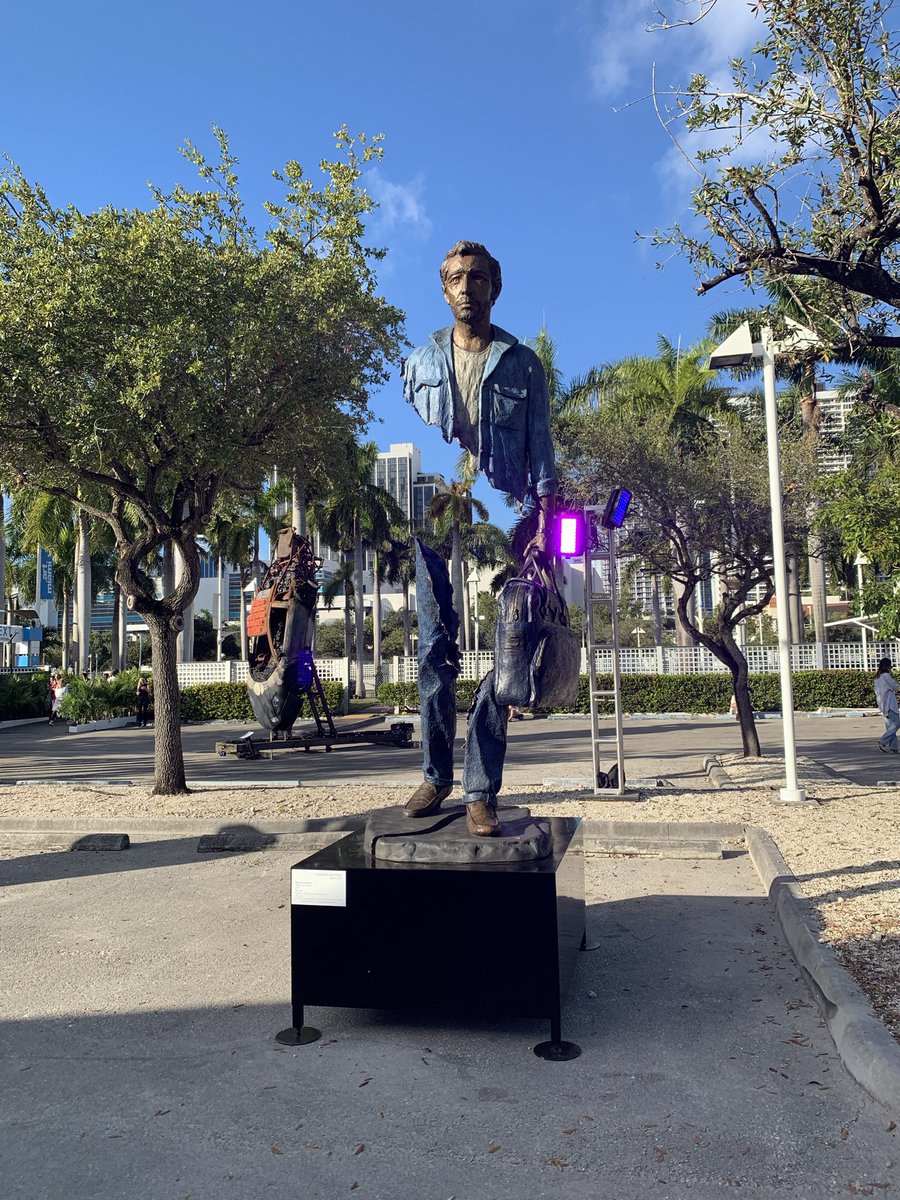 CivicIconArts's tweet photo. Welcome to Miami. ❤️ So thankful to finally have the opportunity to attend ArtBasel, Miami Art Week and Wynwood Murals. Got to squeeze in quick hellos with @creatvmchns @RubemRobierbArt @MARKA27 @KrisKanaly @ElenaOhlander #ARTBASEL #wynwoodwalls #MiamiArtWeek #mural https://t.co/S8S9BfN7Yn