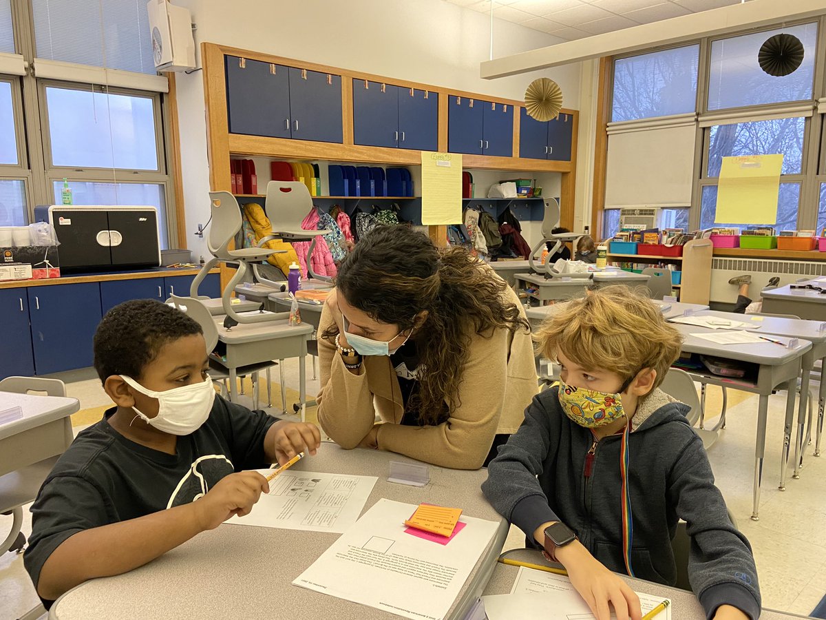 Syracuse Latin tweet media