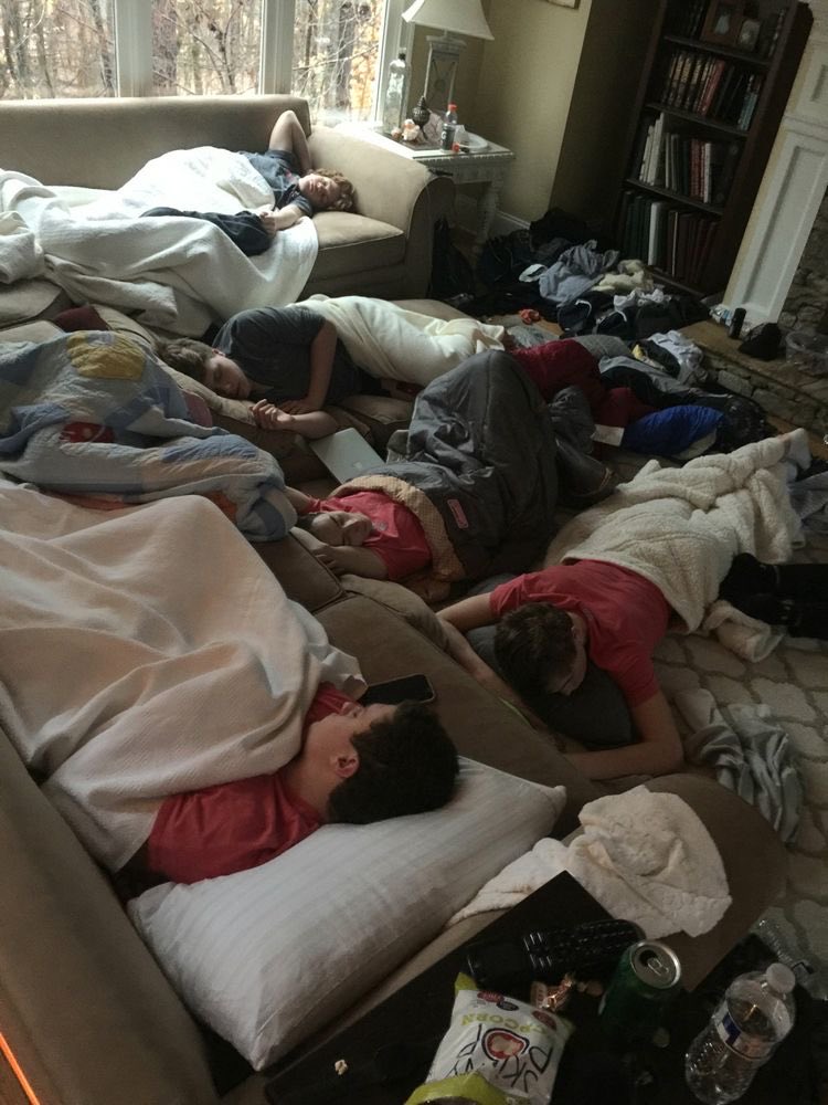 Wheeema's tweet image. When all yo cousins spend the night at yo grandma house
