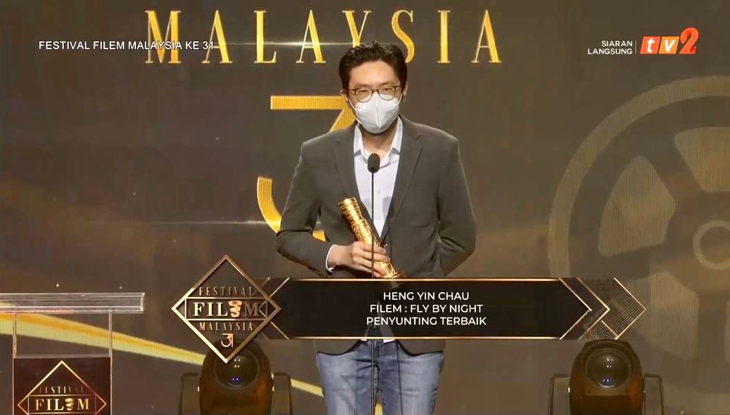 icebergKL's tweet photo. Our editor supremo Heng wins BEST EDITOR #FFM31 #festivalfilemmalaysia #flybynightmovie https://t.co/XeppzJRa5R