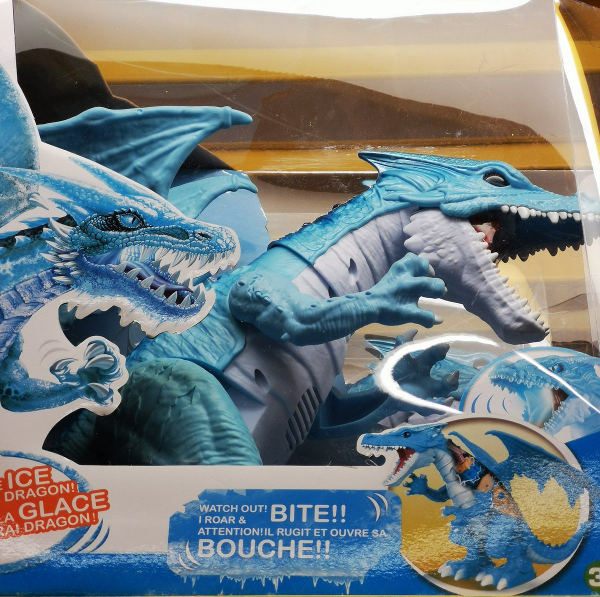 Pitu__fette's tweet photo. Quand le packaging attire plus que le contenu ! Mon shopping de Noël pour les enfants devient de plus en plus fun ! Merci @maxi_toys 👍🤣🔞
Contenu : 3 ans et plus
Contenant : 🔞

#packagingdefolie #jouets #dragonX https://t.co/HBhz2jQD96