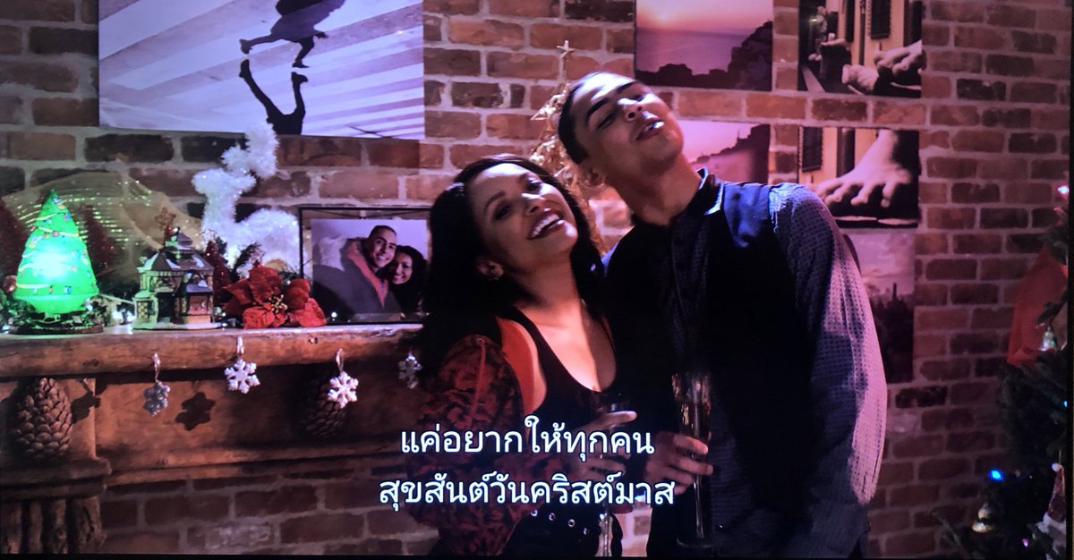 _Yoyae_'s tweet photo. The Holiday Calendar (2018)
นางเอกได้รับของขวัญเป็นปฏิทินคริสต์มาสโบราณ ตอนแรกนึกว่าเสีย แต่อยู่ๆปฏิทินก็เปิดเอง มีตุ๊กตาเล็กๆในนั้น ที่จะทำนายอนาคตด้วย พระเอกคือเพื่อนสมัยเด็ก มีใจแต่ไม่กล้าบอก ติดอยู่ในเฟรนด์โซน 
#NetflixTH #รึวิวNetflix
#ChristmasWithYY https://t.co/mky2NcTBqP
