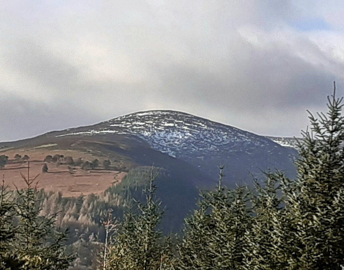 The last breaths of #StormBarra brought the winter's first coverings of snow to the Wicklow Mountains.
Some of which is still in evidence on the higher tops.