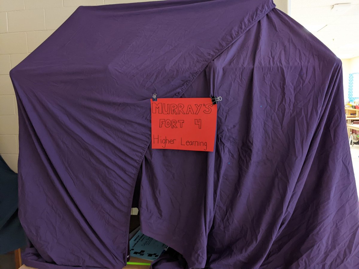 TeacherAMurray's tweet image. Taking our learning to our homemade forts today! #synchronouslearning #havingfun @OrchardParkPS