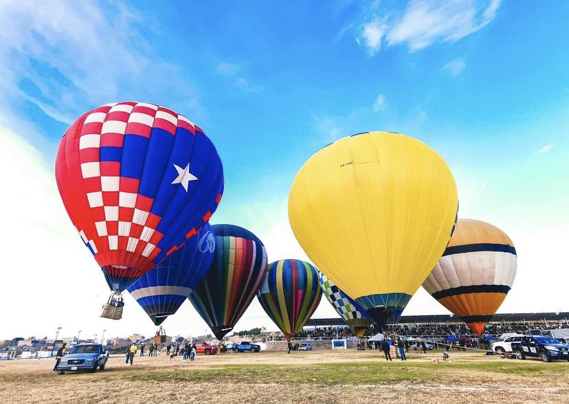 Anactv_mx's tweet photo. Mira cómo fue la primera edición de Calvillo en las Nubes🎈🌤, encabezado por el alcalde @danielromou 

#TierraQueTrasciende

@AleGutierrez_mx Pdta #Leon Pdta #ANAC https://t.co/ROg7OCyVkW